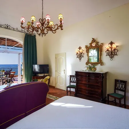 Buca Di Bacco Szálloda 4*