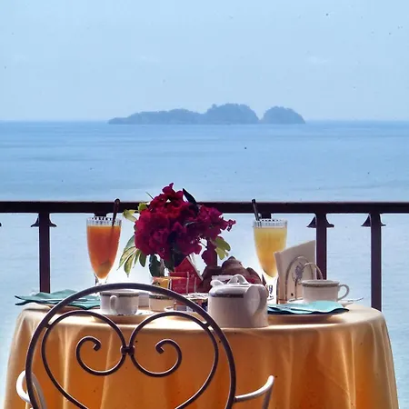 Buca Di Bacco Hotel Positano