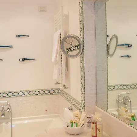 Hotel Buca Di Bacco Positano