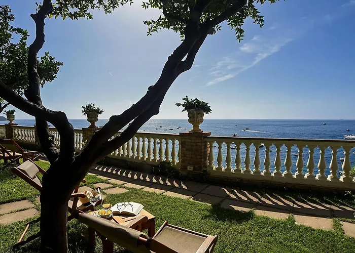 Buca Di Bacco Hotel 4*