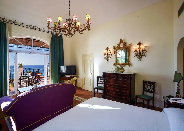 Buca Di Bacco Hotel 4*