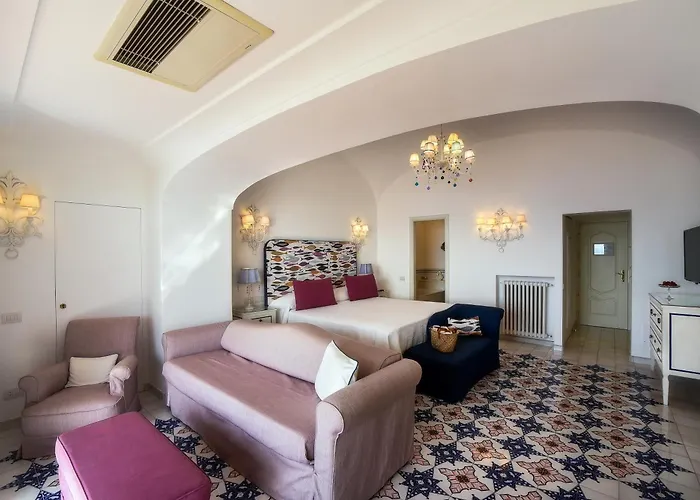 Buca Di Bacco Hotel Positano