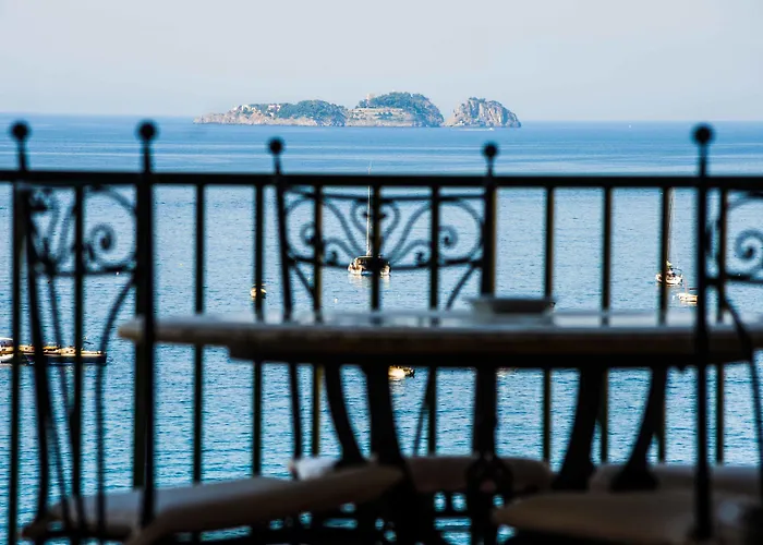 Buca Di Bacco 4* Позітано