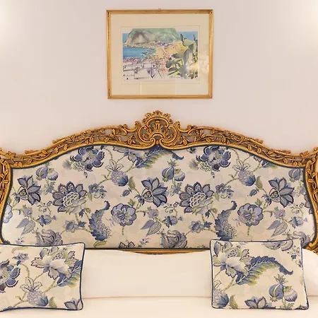 Buca Di Bacco Готель 4*