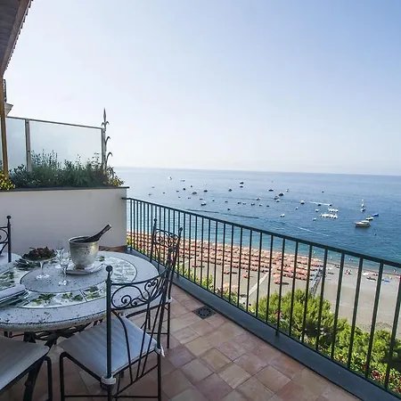 Buca Di Bacco 4* Позитано