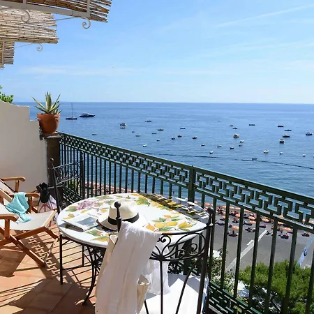 Buca Di Bacco 4* Позитано